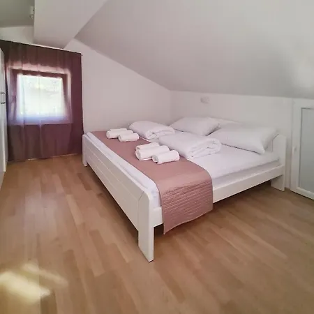 Apartment Hisa Idej