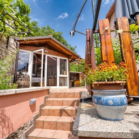 Hisa Idej דירה *