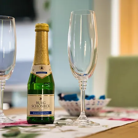 Hisa Idej דירה *