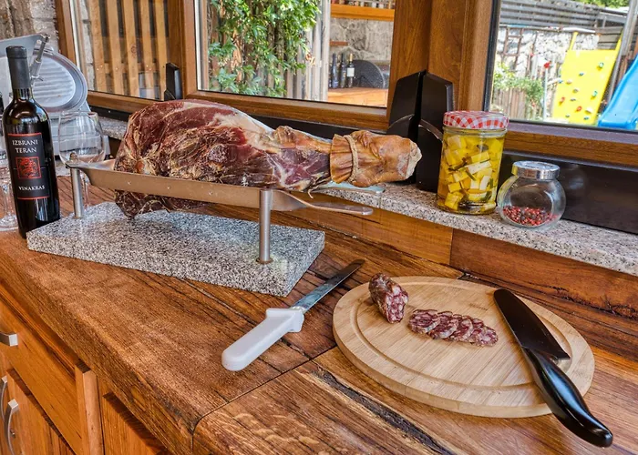 Hisa Idej Апартаменты