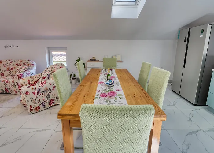 Hisa Idej * Сезана